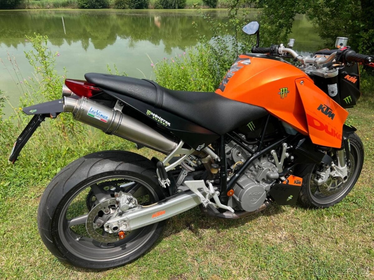 KTM 990 Super Duke - 13