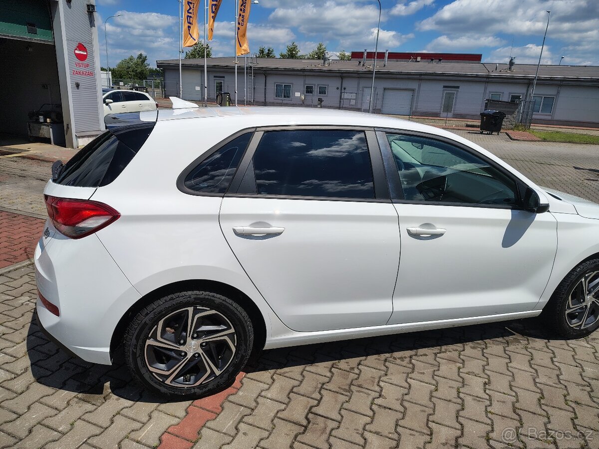 Hyundai i30 HB 1,5 MT - 13