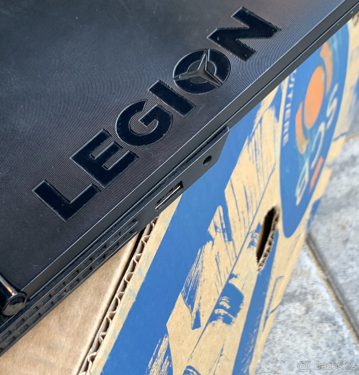 Herní notebook Lenovo Legion Y530 - 13