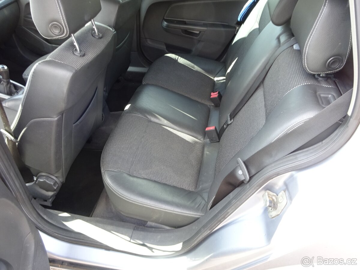 Opel Astra 1.8i Combi r.v.2005 (92 kw) Nová STK - 13