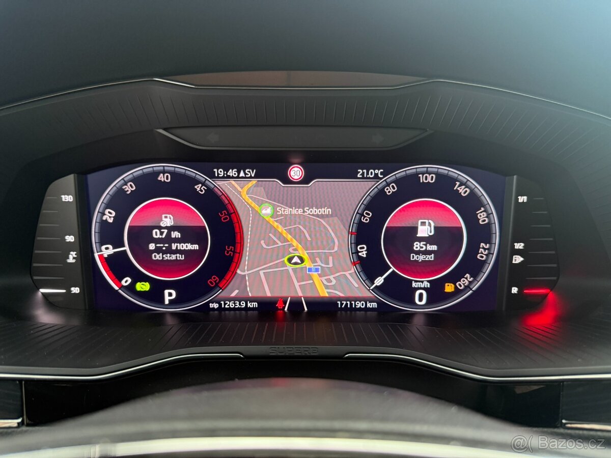 Škoda SUPERB 2.0 TDi EVO DSG MATRIX VIRTUAL KAMERA PANORAMA - 13