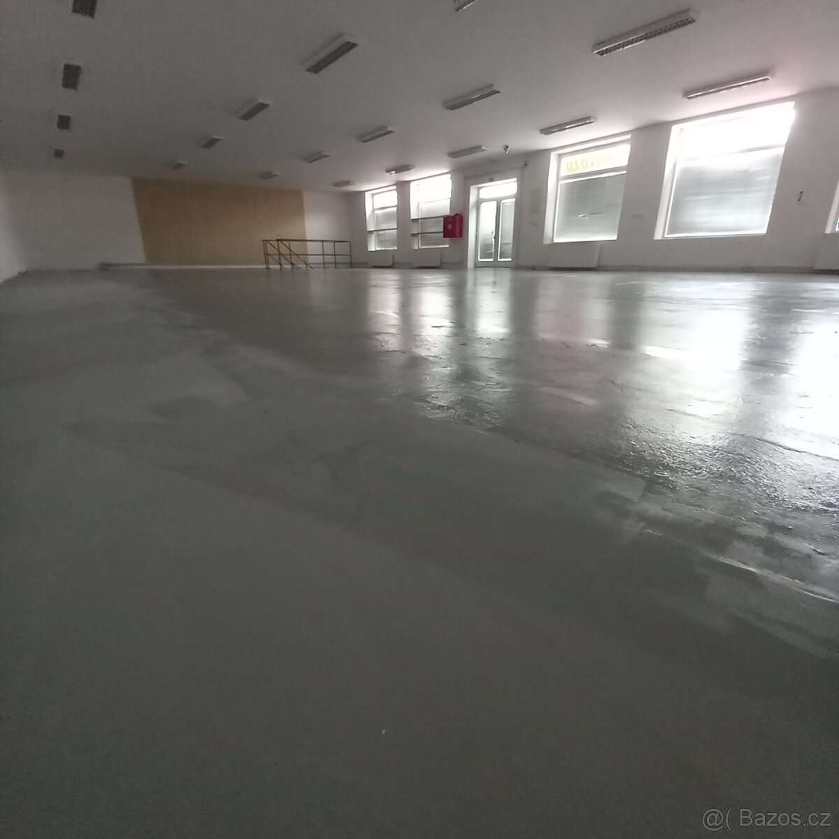 Pronájem nebytových prostor. - 13