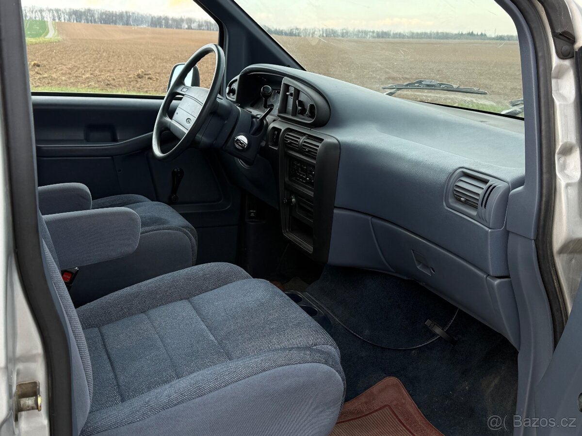 Ford Aerostar 3.0 V6 - 13