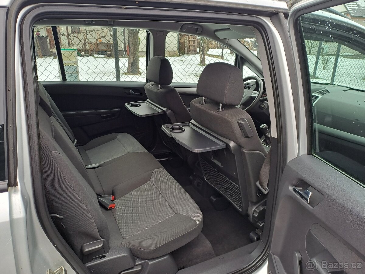 LPG ... 7 místné..Benzínová Opel Zafira 1.8 ... - 13