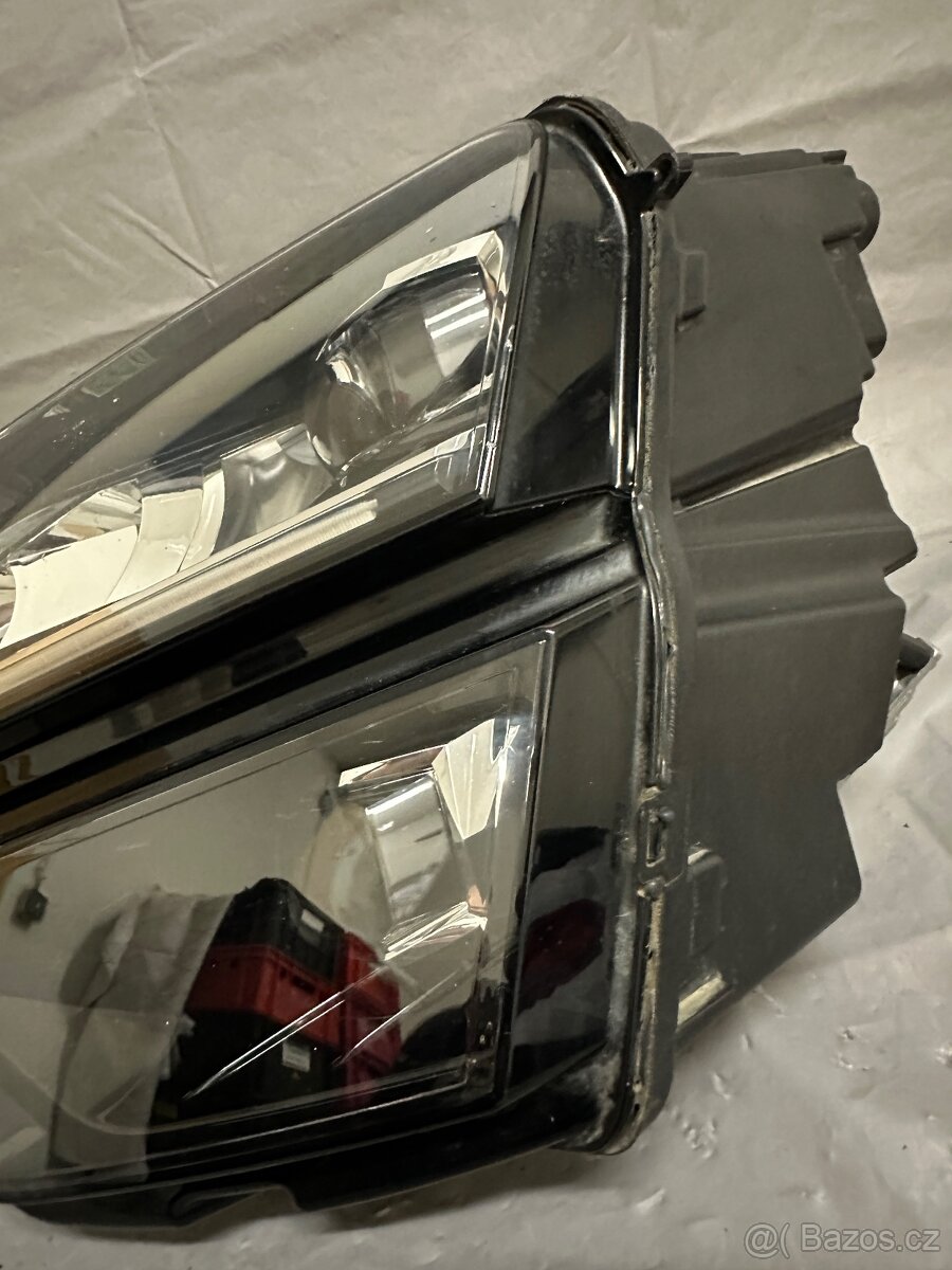 Škoda Karoq levý full led - 13