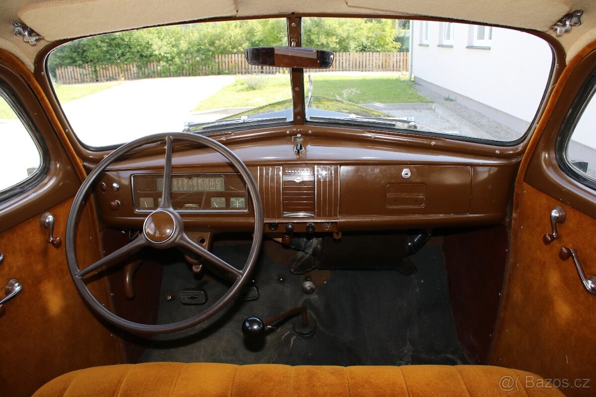 Chevrolet Master Touring DeLuxe - 13