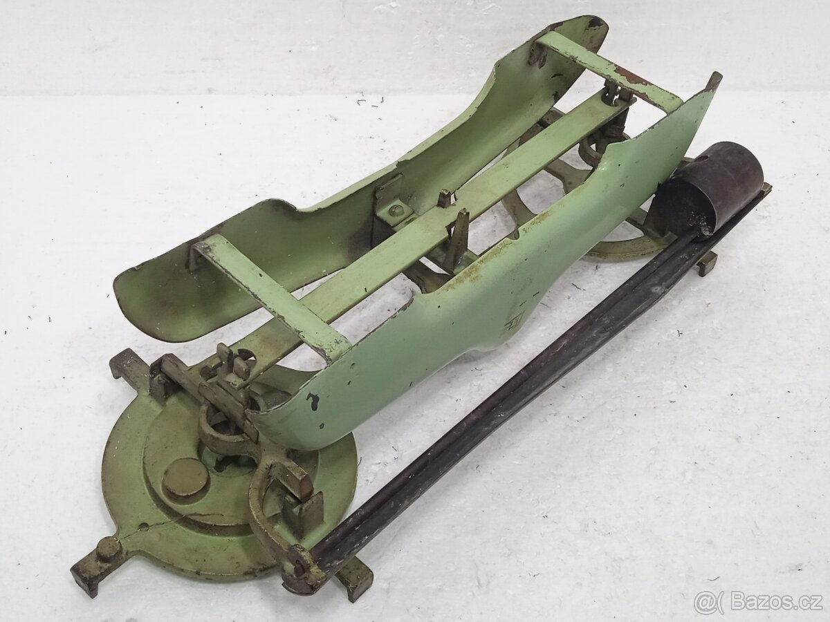 Stará mechanická kuchyňská váha - SKZ ČSSR - 13