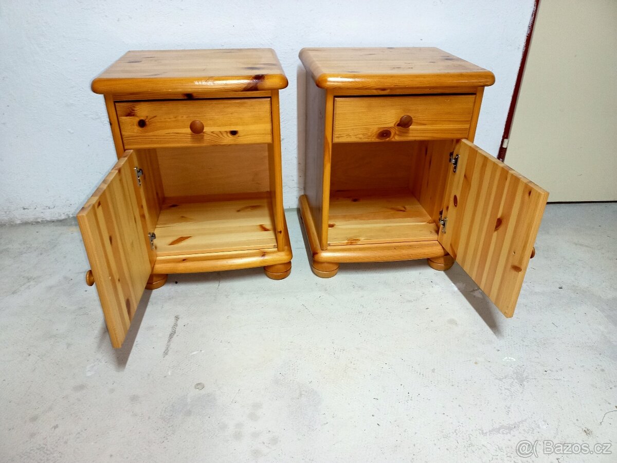 Prodám 2 x 2 hezké noční stolky z masivu. - 13
