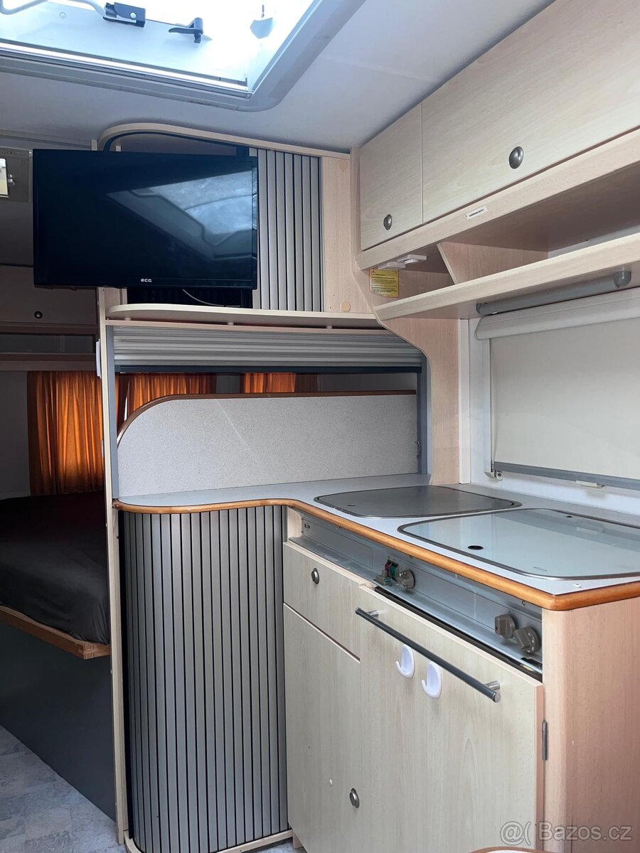 obytný karavan KIP star-line, Automat mover, nová STK - 13