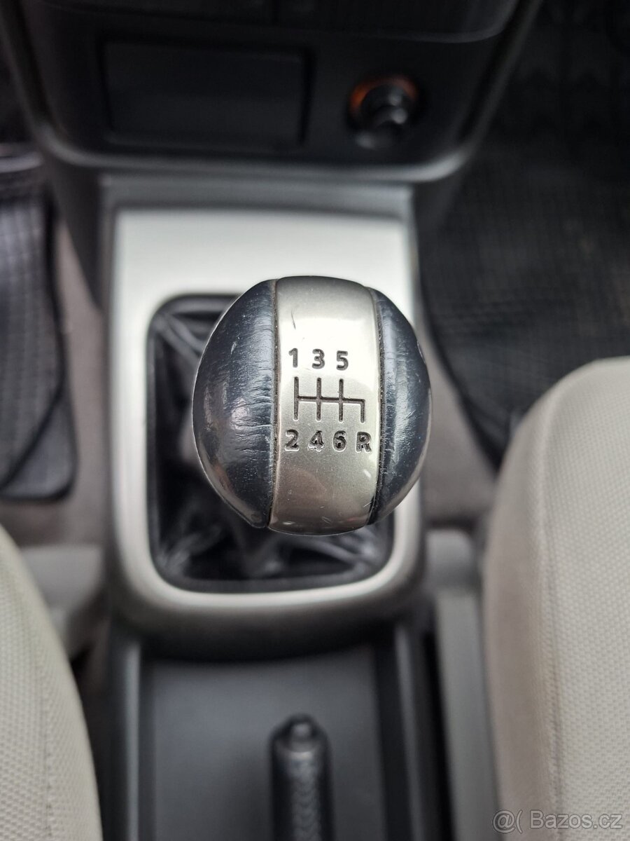 Nissan X-Trail 2.2 dci 100 kw 4x4 - 13