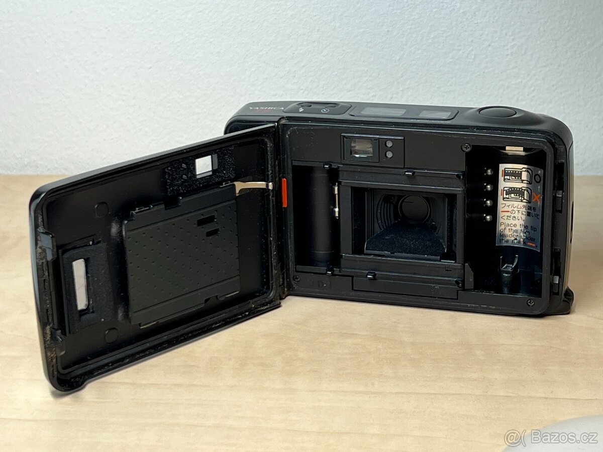 YASHICA T5 - 13