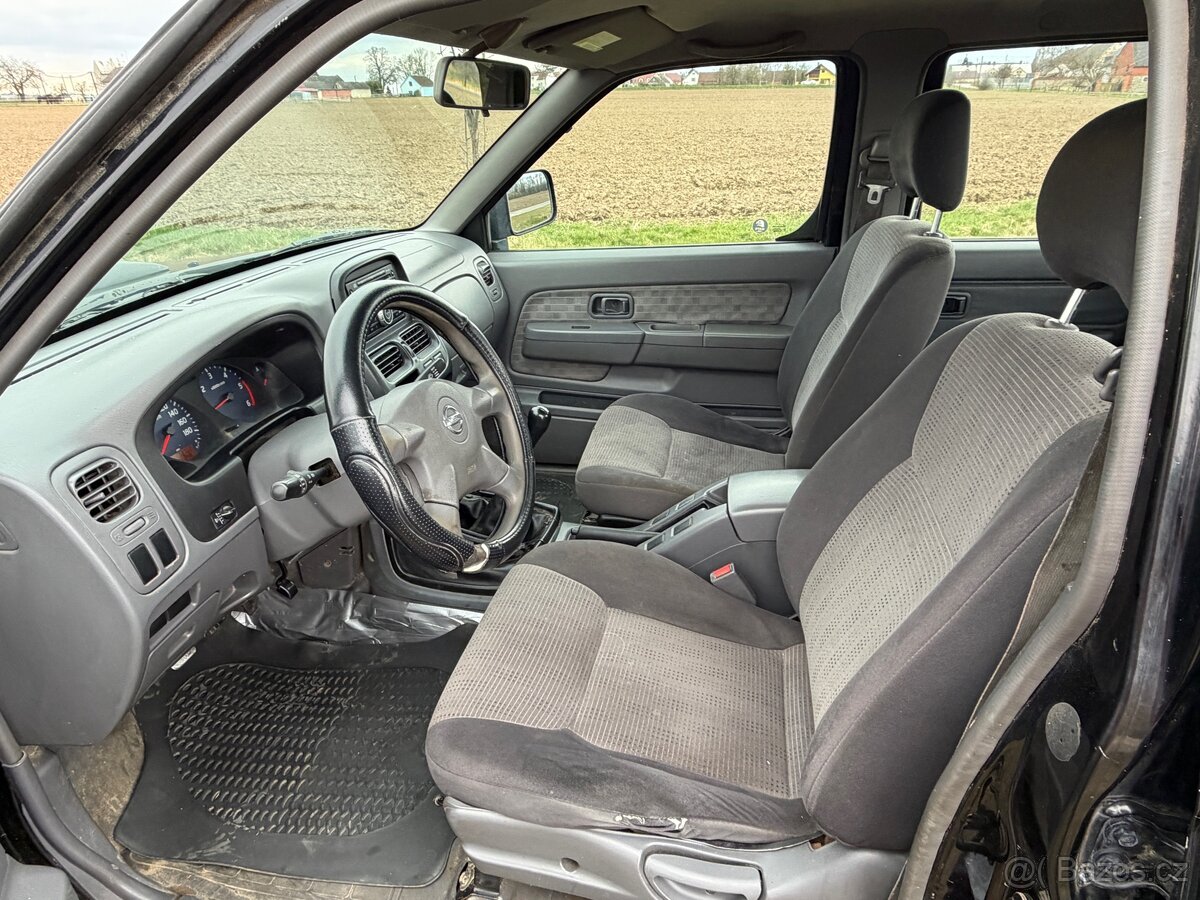 Nissan Navara NP 300, 2.5TD,2011 - 13