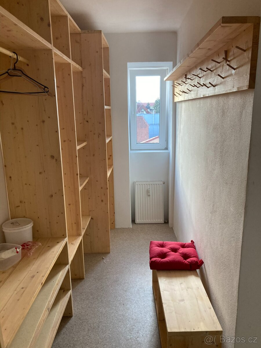 Pronájem 2+1, ul. Čechova, ČB - 13