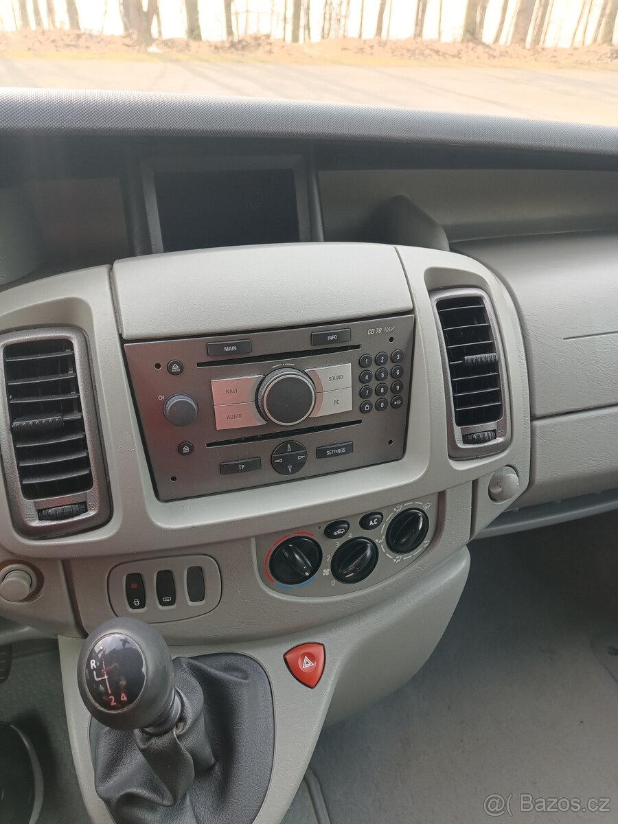 Opel Vivaro Tour 2008 - 7 míst - 13