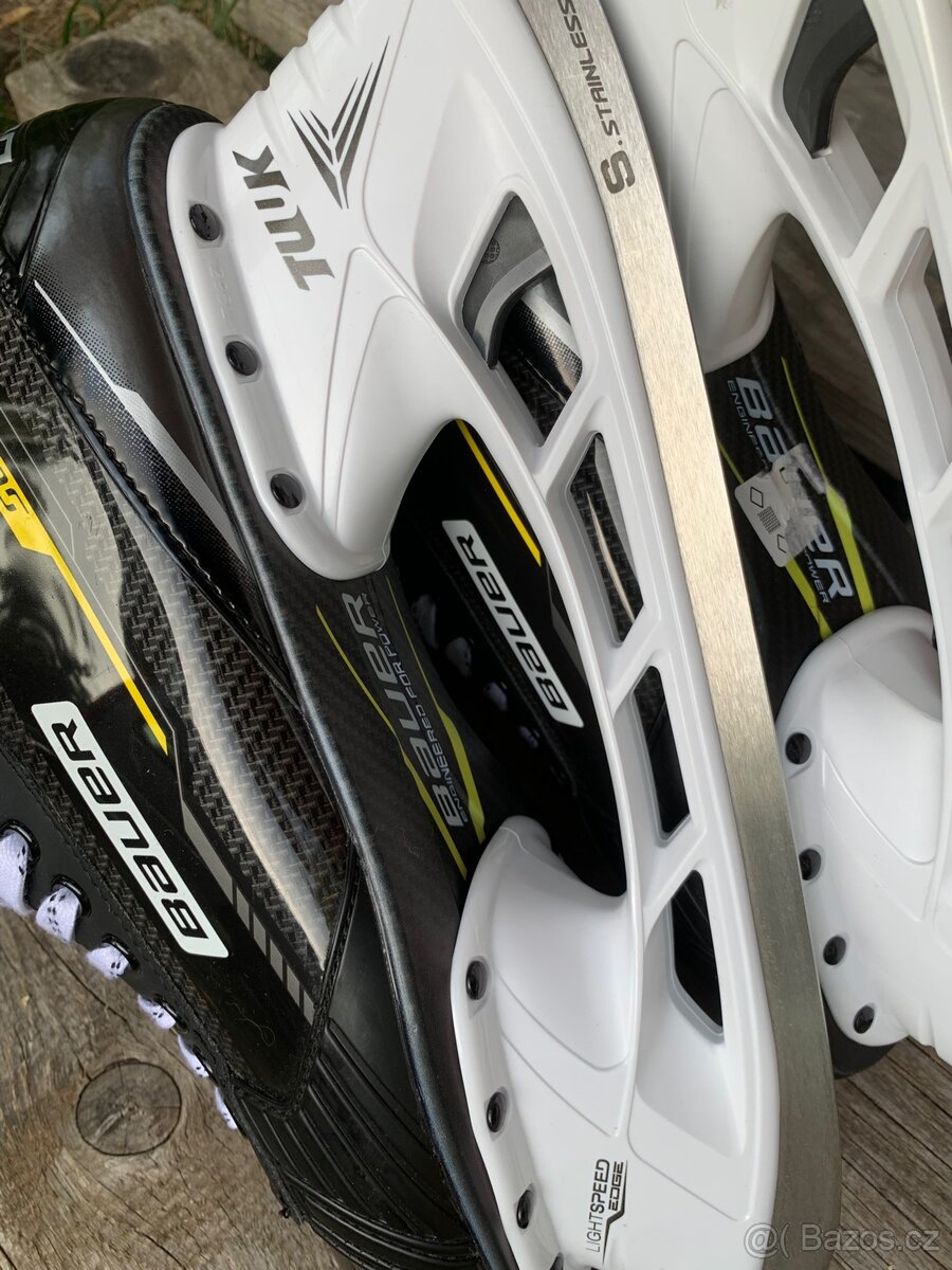 Hokejové Brusle BAUER S22 SUPREME M3 | Intermediate - 13
