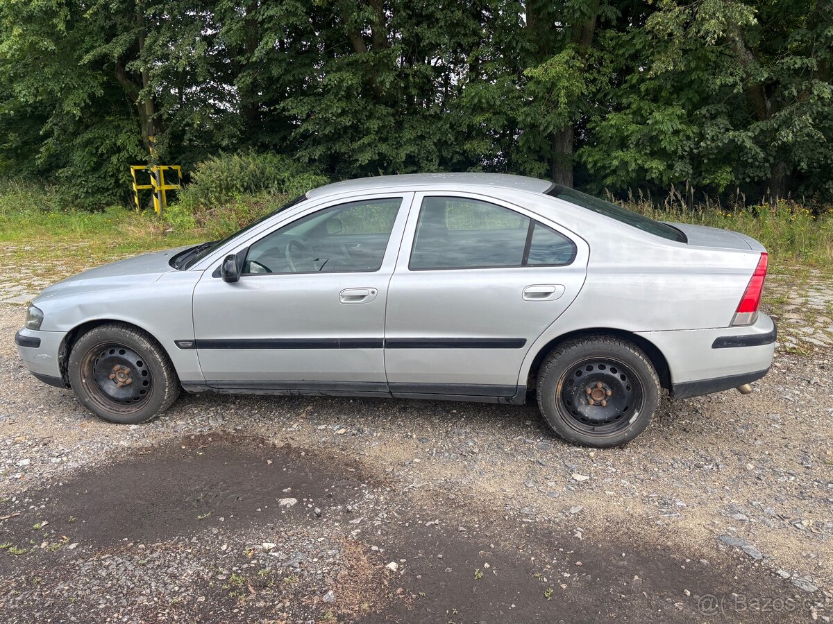 Volvo S60 2.4D 96kW - 13