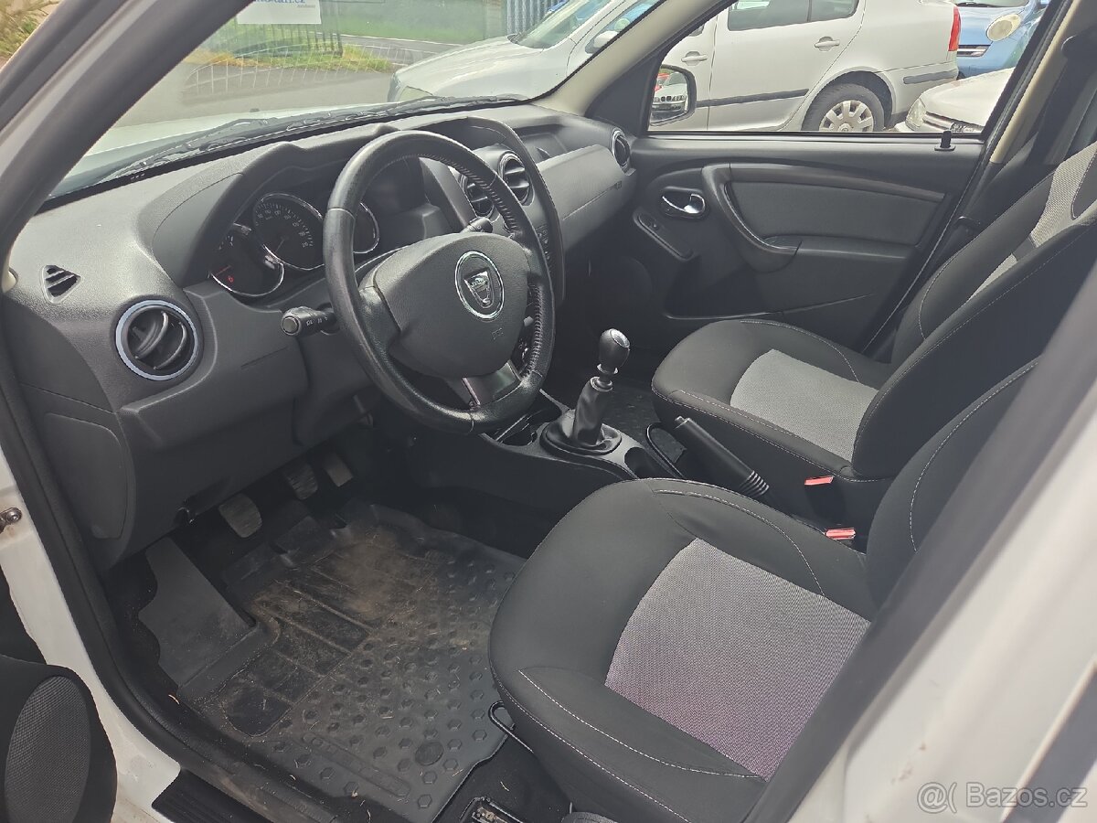Dacia Dusster 4x4 1.6i-16V - 13