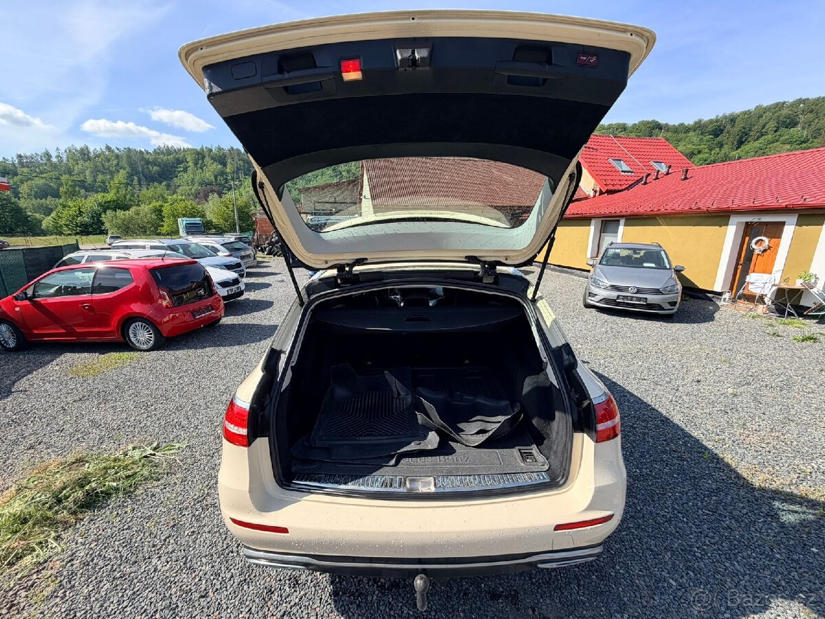 Mercedes E200 cdi Kombi Top výbava - 13