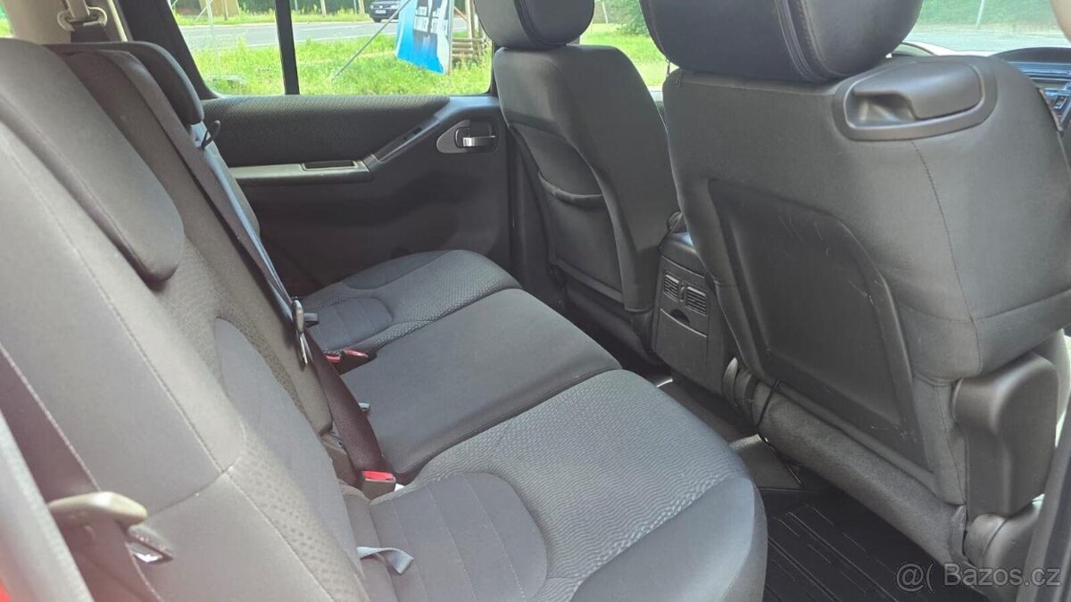 Nissan Pathfinder 2.5 dCi SE 140kw - 13