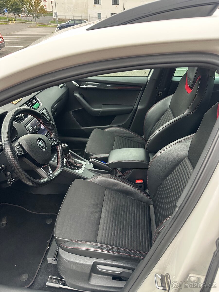 Skoda Octavia A7 VRS - 13