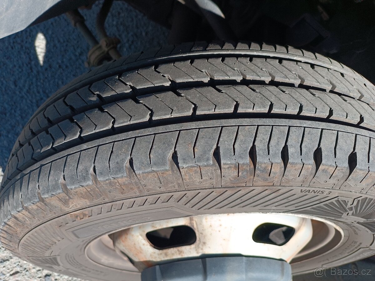 Iveco Daily 35C18 3,0D chladírenská skříň 2022 Osona - 13