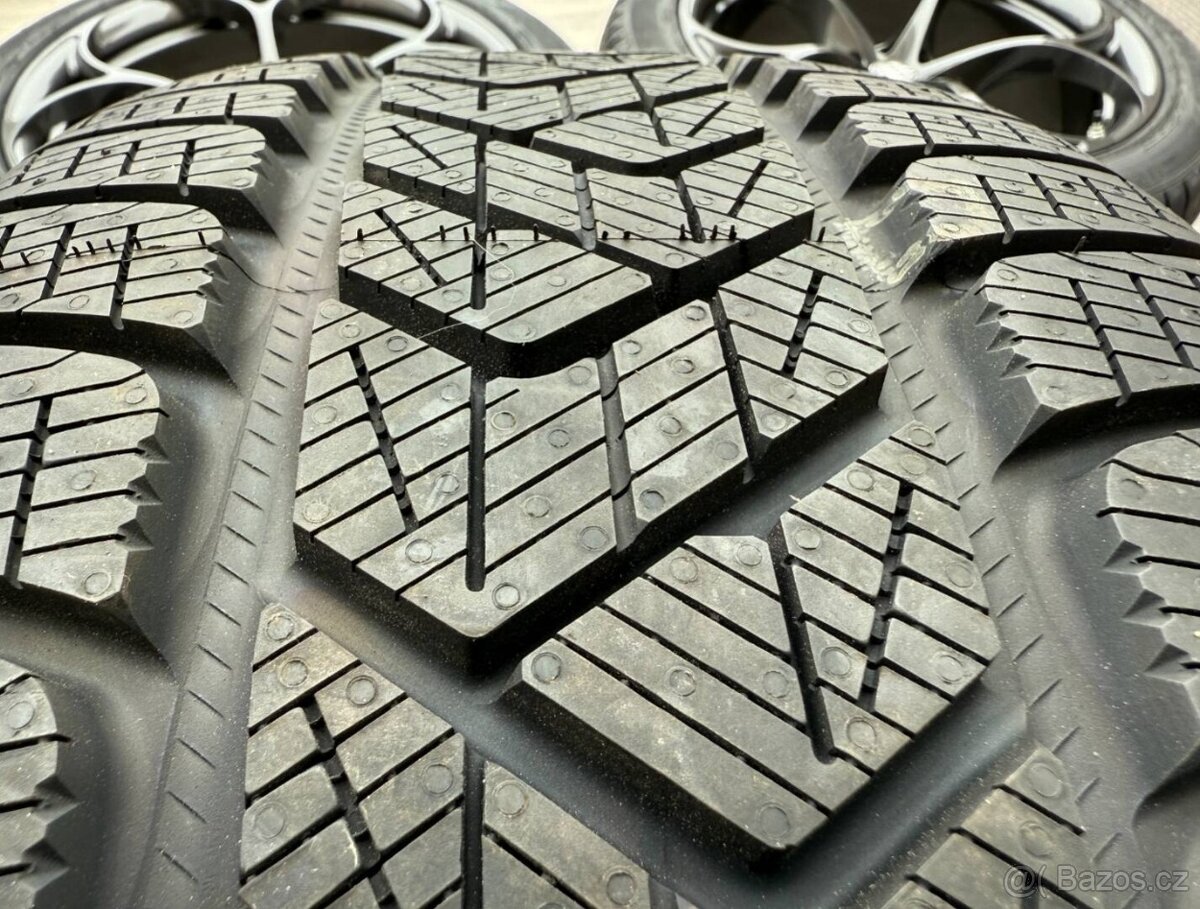 R20 NEJETÁ KOLA ALFA ROMEO STELVIO QUADRIFOGLIO - 13