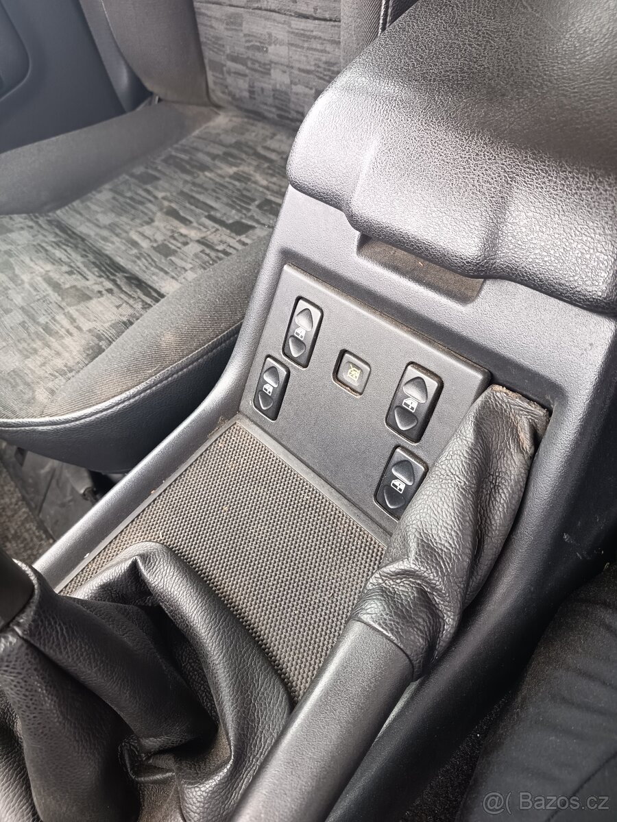 Land Rover Discovery II FL - 13