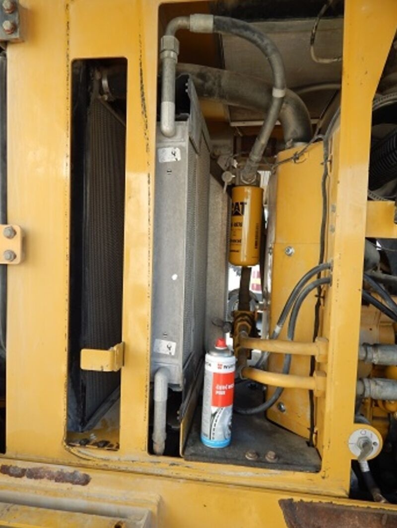 Kolový nakladač CAT 924G - 13