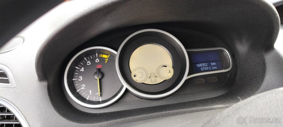 Renault Mégane 3 Hatchback 1,6 16V - 13