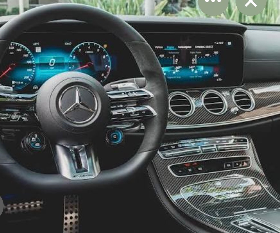 MERCEDES E KLASS 220d AMG 4 Matic - 13