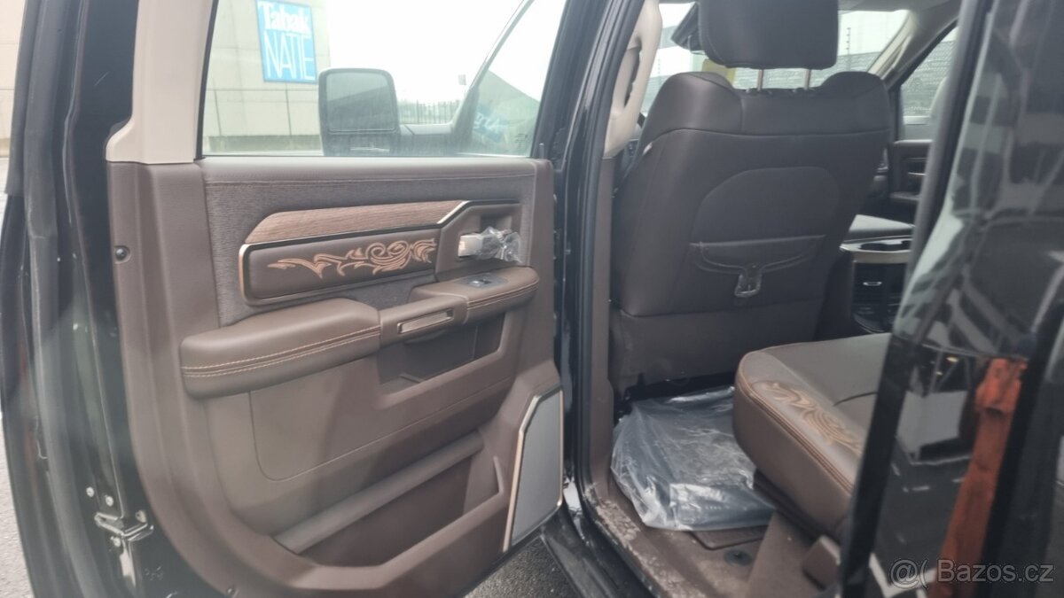 RAM 3500 LONGHORN LIMITED EDITION 4x4 crew cab - 13