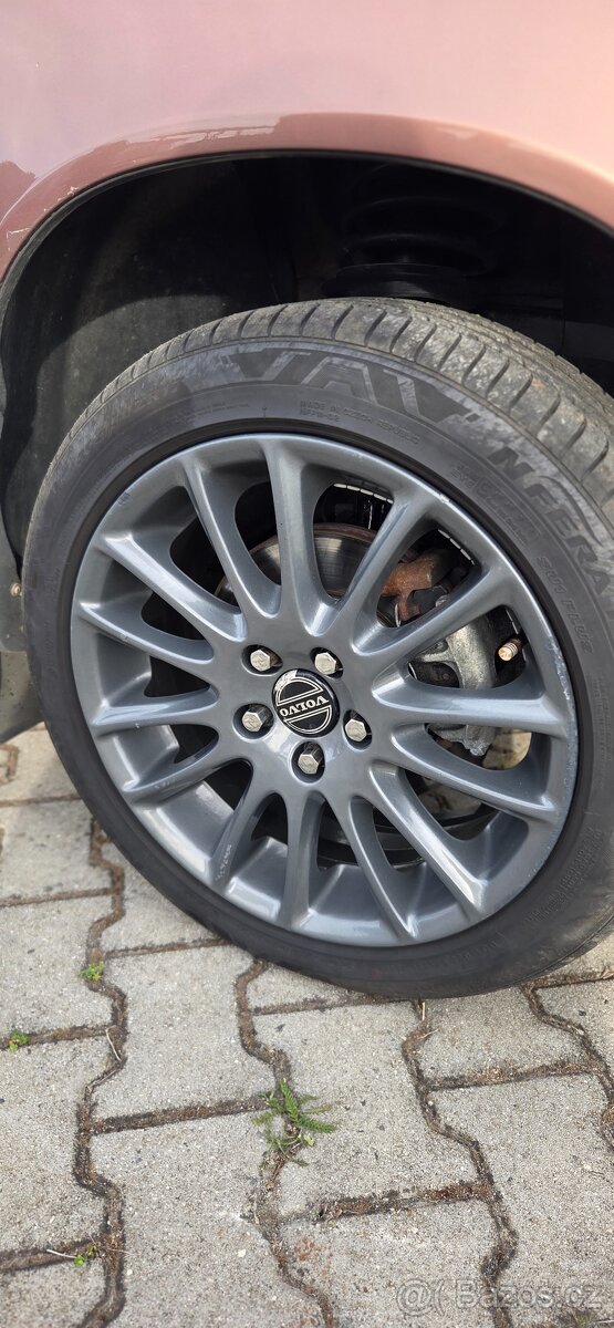 Volvo V70XC (Cross country) - 13