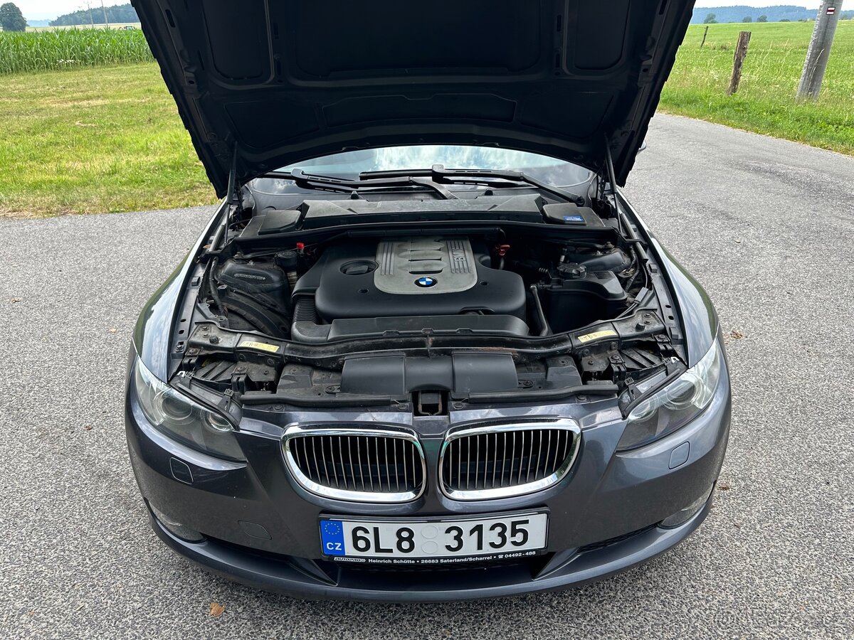 BMW E92 330D Manuál - 13