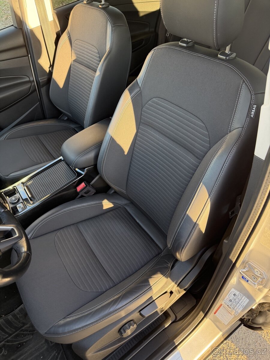 Ford kuga 1.5 tdci 88kw - 13