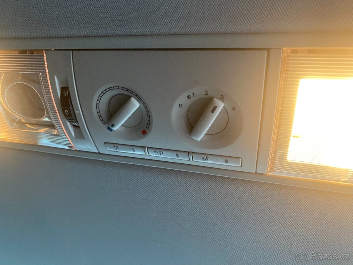 Volkswagen Caravelle, 9míst,103KW,1majitel - 13