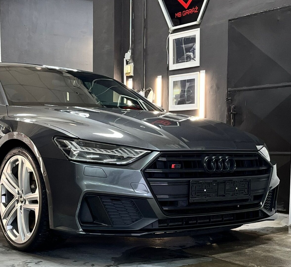 AUDI KRUHY ZNAK LOGO - čierne lesklé - 13