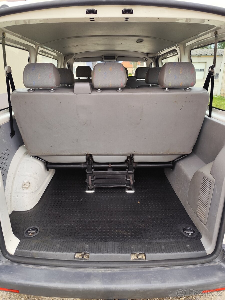 vw Transporter T5 1.9 TDi 9 miest - 13