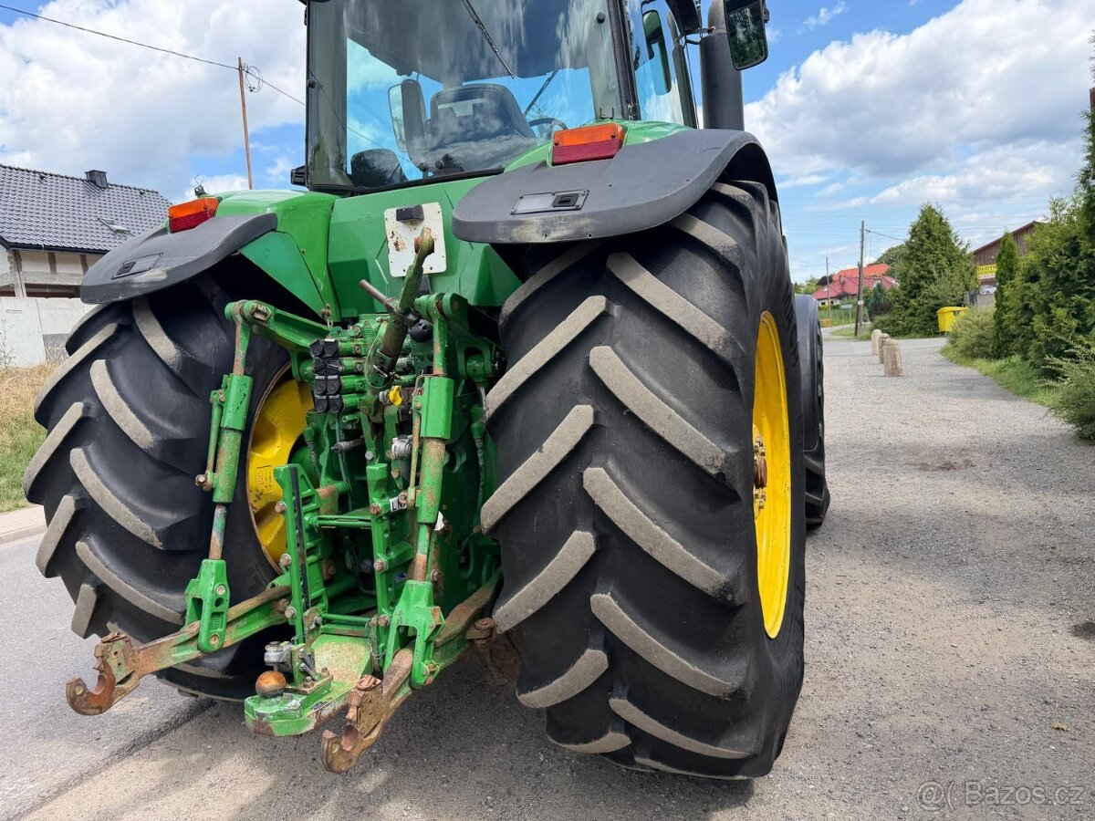 Zemědělský traktor John Deere 8420 PowerShift, model 2003, d - 13