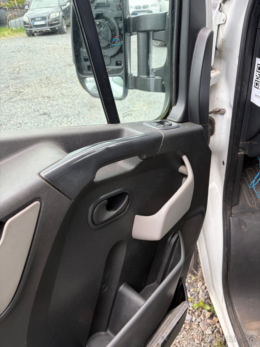 Renault Master 2014–plachta se spaním,klima,multifu.volant - 13