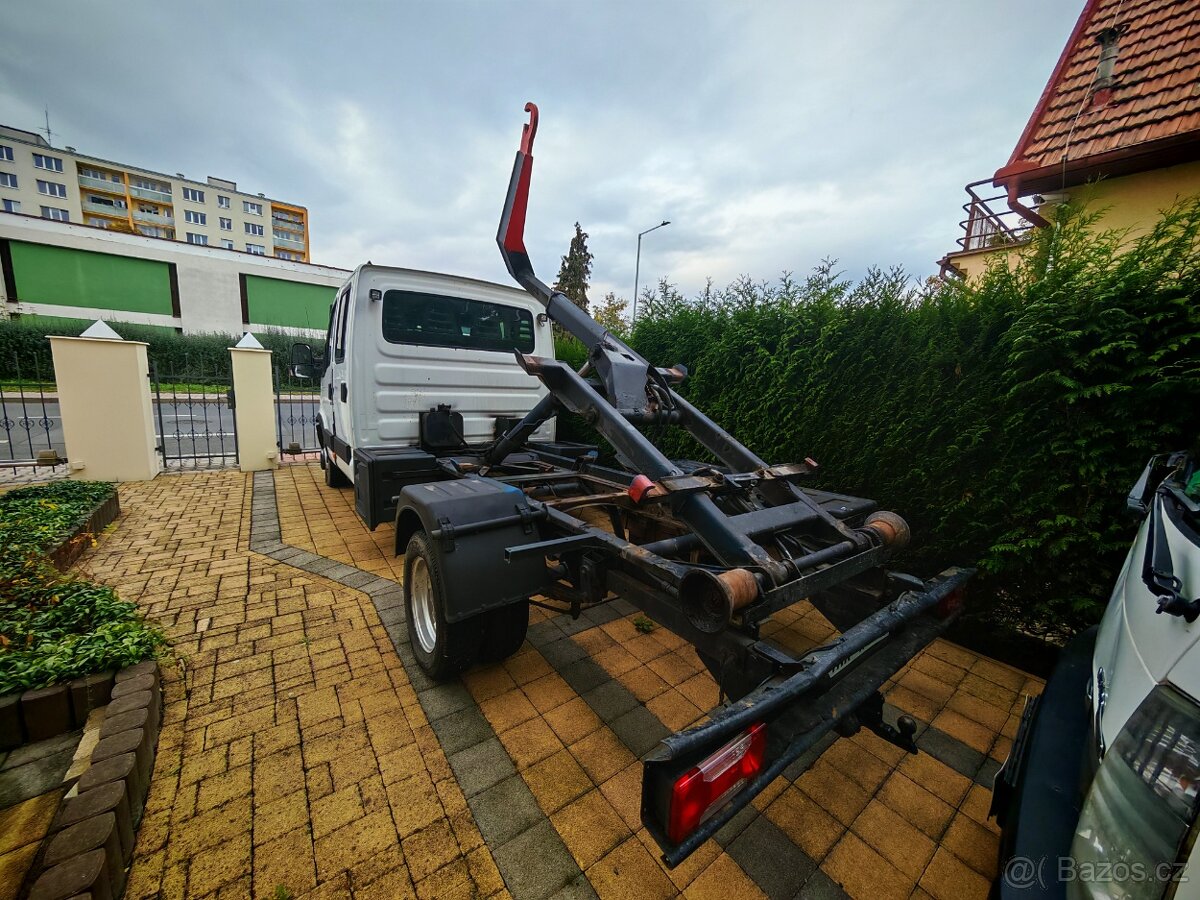 Iveco Daily 35S18C Dublecab (7 míst) - nosič kontejneru - 13