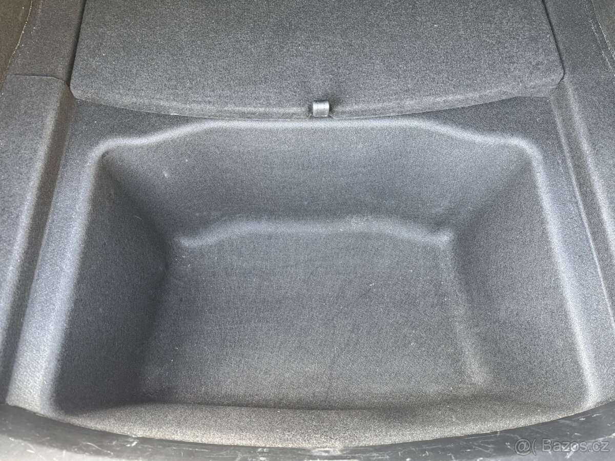 Tesla Model 3 Long Range AWD model 2020 - 13