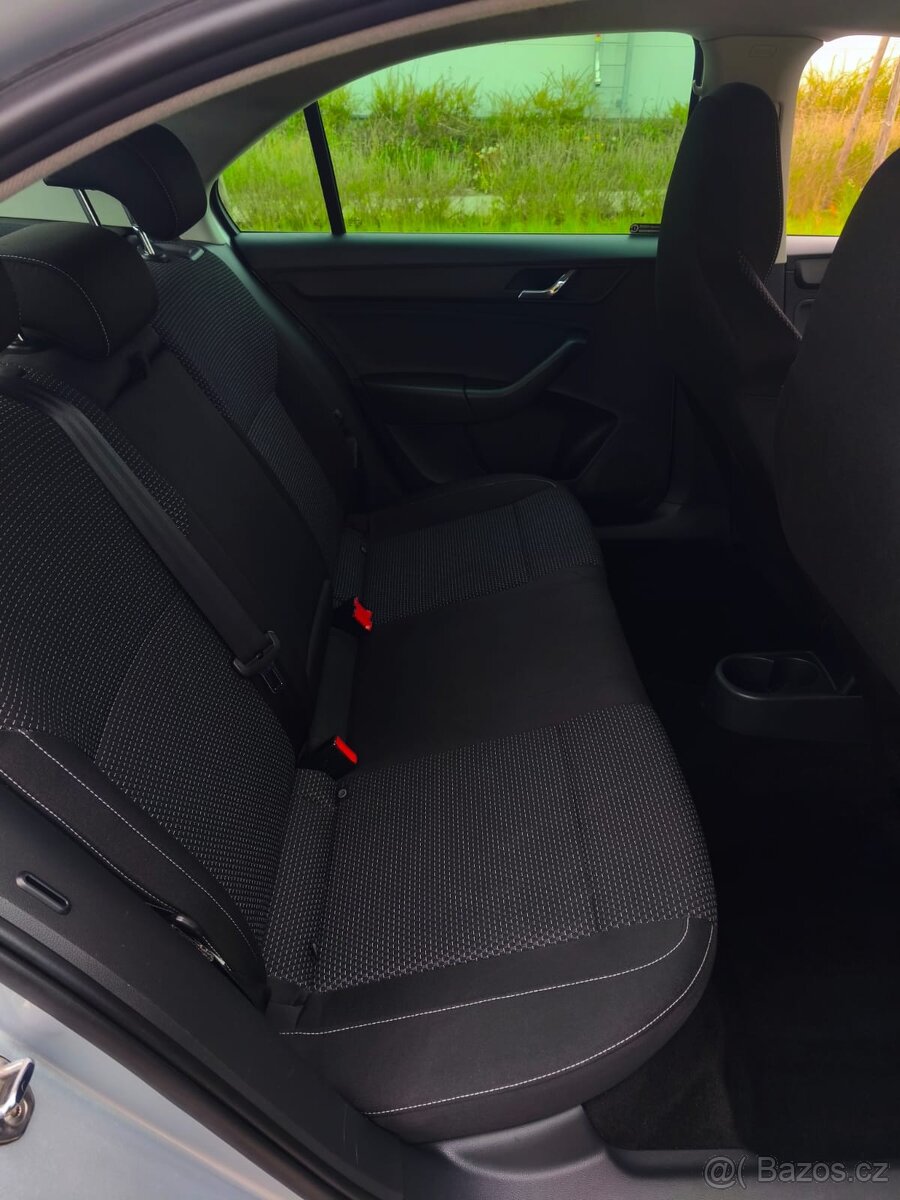 Škoda Rapid 1.6Tdi r.v.2015 - 13