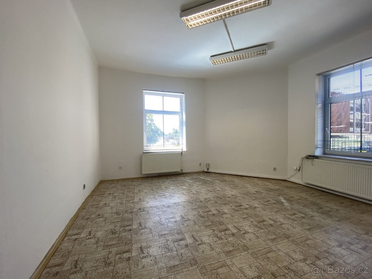 Prodej kancelářských prostor 615 m², Ostrava - 13