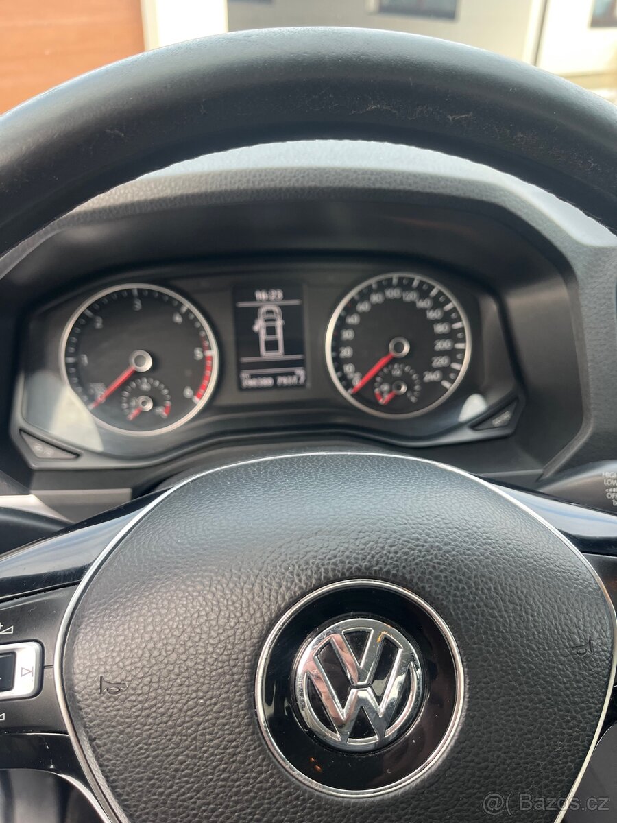 Volkswagen Amarok 3.0 TDI V6 - 13