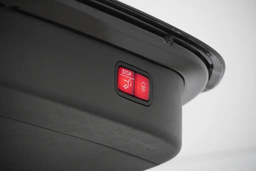 Mercedes-Benz Třídy C, C220D,4Matic,ZÁRUKA,ČR,DPH - 13