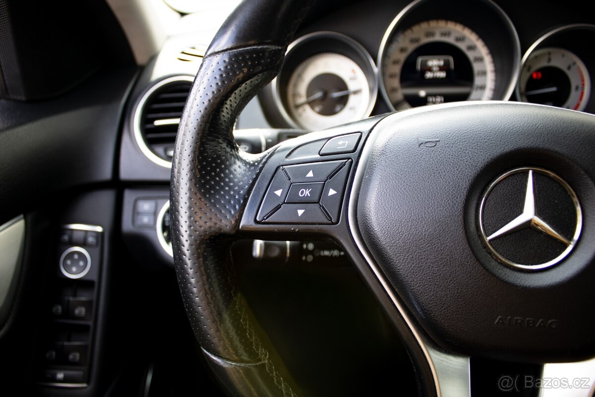 Mercedes-Benz C 200 - 13