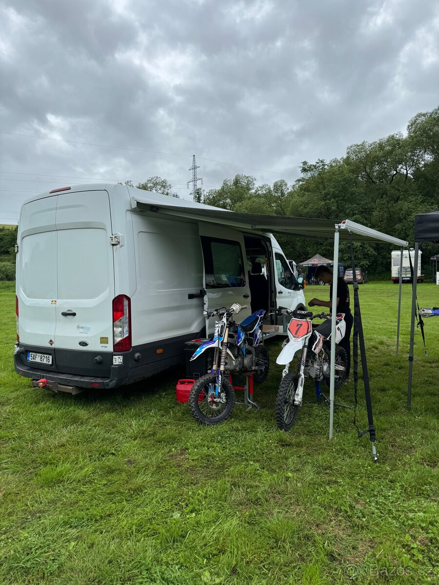 Obytná dodávka Ford Transit - 13