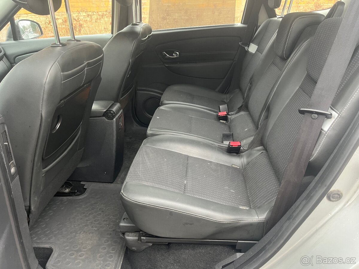 Renault Scénic III 1.6 DCI - 13