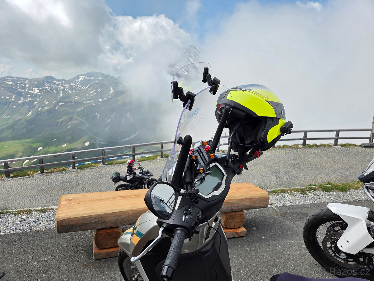 Piaggio Beverly 400 HPE 2022 - 13