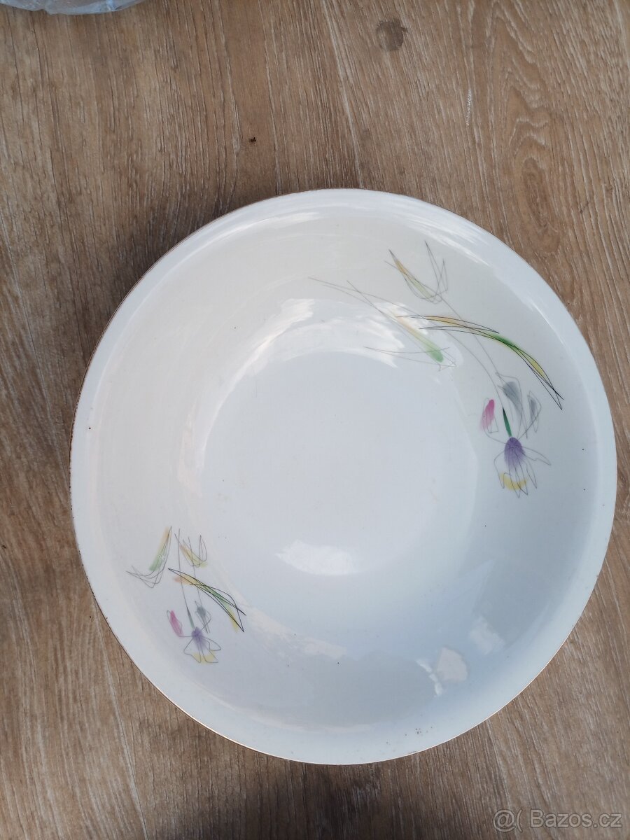 Prodám mísy a konvici, kus 50 Kč - 13